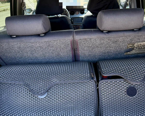Сірий Дайхатсу YRV, об'ємом двигуна 1.3 л та пробігом 212 тис. км за 4700 $, фото 10 на Automoto.ua