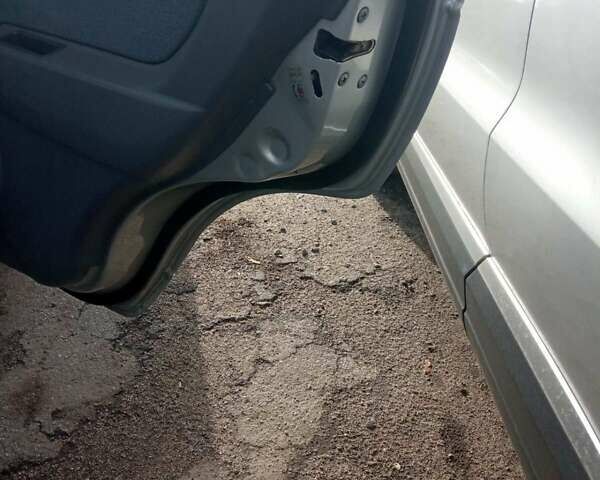 Сірий Дайхатсу Gran Move, об'ємом двигуна 1.59 л та пробігом 170 тис. км за 2300 $, фото 13 на Automoto.ua