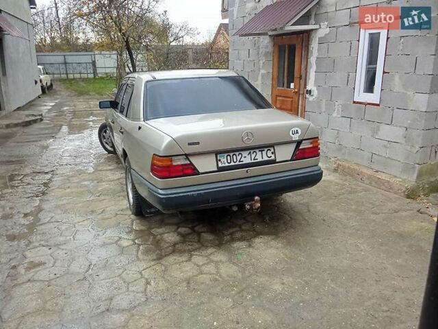 Бежевий Даймлер Даімлєр, об'ємом двигуна 0 л та пробігом 254 тис. км за 1400 $, фото 9 на Automoto.ua