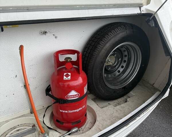 Дельта 45 1999 у Чернівцях на Automoto.ua Білий Дельта 45, об'ємом двигуна 0 л та пробігом 5 тис. км за 4900 $, фото 3 на Automoto.ua