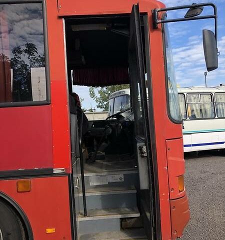 Червоний Денніс Джавелін, об'ємом двигуна 8.3 л та пробігом 400 тис. км за 7000 $, фото 4 на Automoto.ua