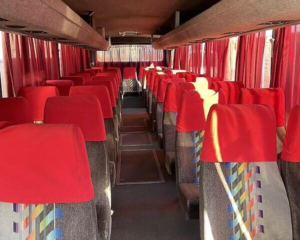 Червоний Денніс Джавелін, об'ємом двигуна 8.3 л та пробігом 400 тис. км за 7000 $, фото 2 на Automoto.ua