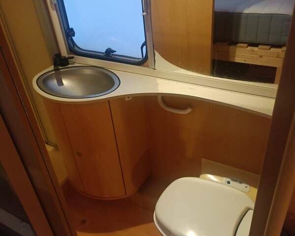 Білий Детлефс Кампер, об'ємом двигуна 0 л та пробігом 3 тис. км за 12999 $, фото 10 на Automoto.ua