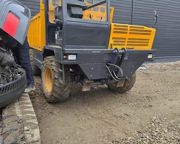 Желтый Диечи Ф, объемом двигателя 4.75 л и пробегом 20 тыс. км за 64170 $, фото 3 на Automoto.ua