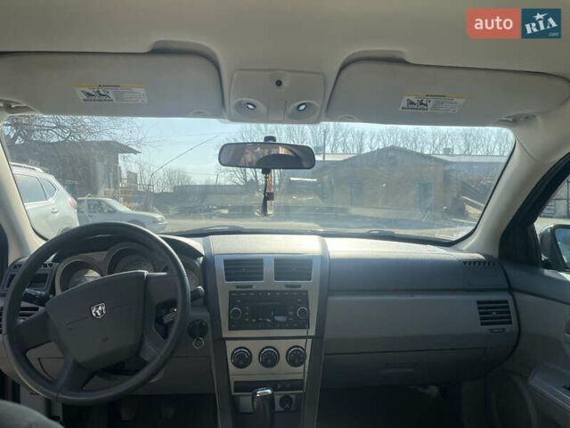 Черный Додж Авенджер, объемом двигателя 2 л и пробегом 123 тыс. км за 6500 $, фото 6 на Automoto.ua