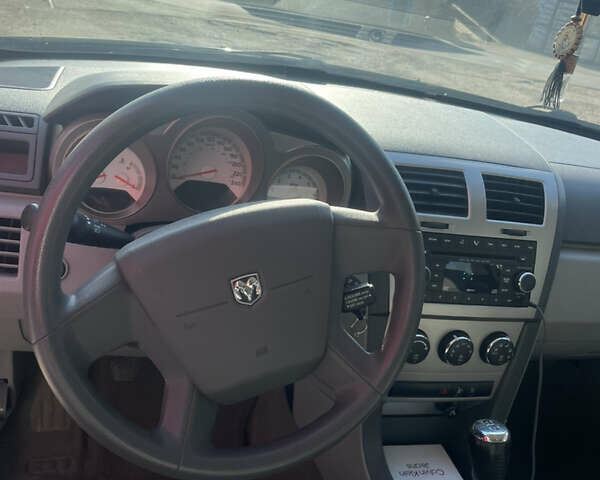 Черный Додж Авенджер, объемом двигателя 2 л и пробегом 123 тыс. км за 6500 $, фото 8 на Automoto.ua