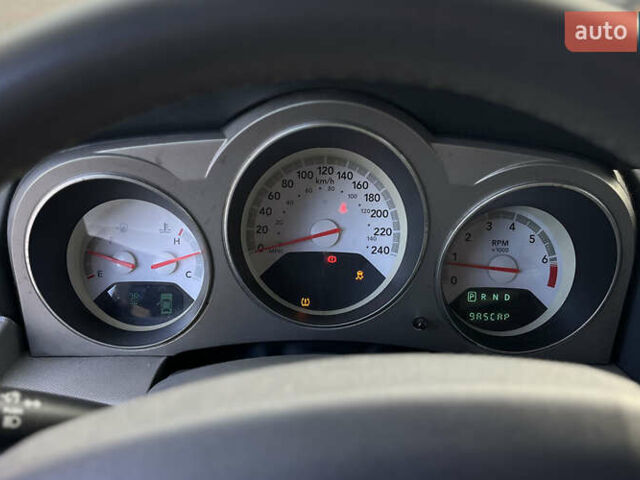 Черный Додж Авенджер, объемом двигателя 2.36 л и пробегом 266 тыс. км за 5300 $, фото 13 на Automoto.ua