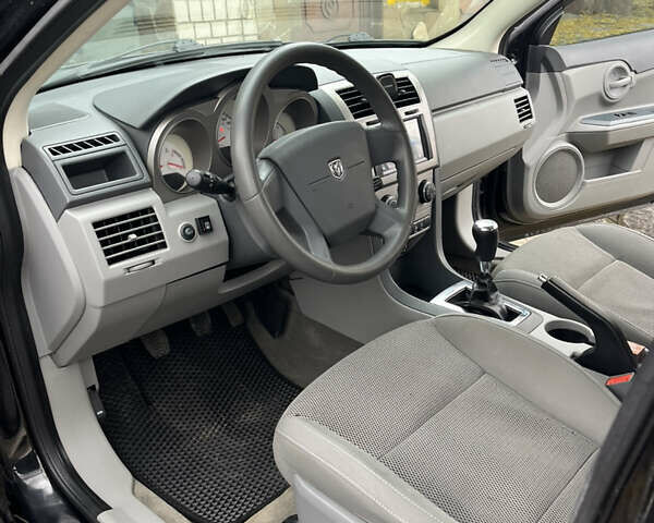 Чорний Додж Avenger, об'ємом двигуна 2 л та пробігом 155 тис. км за 6500 $, фото 24 на Automoto.ua