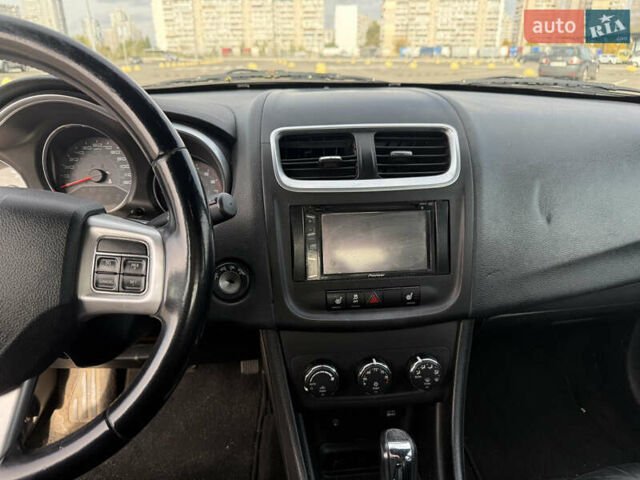 Черный Додж Авенджер, объемом двигателя 2.36 л и пробегом 265 тыс. км за 5000 $, фото 7 на Automoto.ua