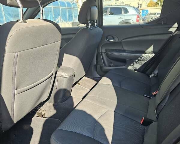 Черный Додж Авенджер, объемом двигателя 2.4 л и пробегом 200 тыс. км за 6800 $, фото 12 на Automoto.ua