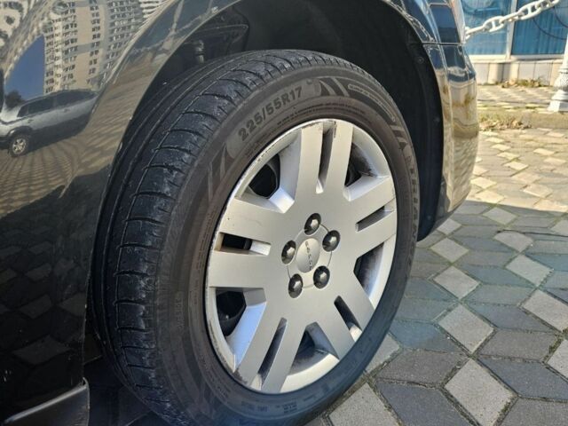 Черный Додж Авенджер, объемом двигателя 2.4 л и пробегом 200 тыс. км за 6800 $, фото 11 на Automoto.ua