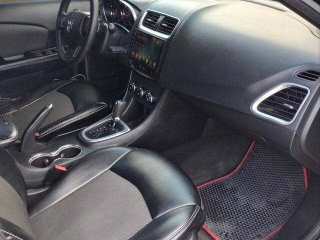 Чорний Додж Avenger, об'ємом двигуна 2.4 л та пробігом 130 тис. км за 5590 $, фото 1 на Automoto.ua