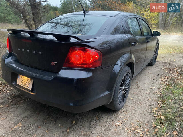 Черный Додж Авенджер, объемом двигателя 2.4 л и пробегом 134 тыс. км за 15000 $, фото 26 на Automoto.ua