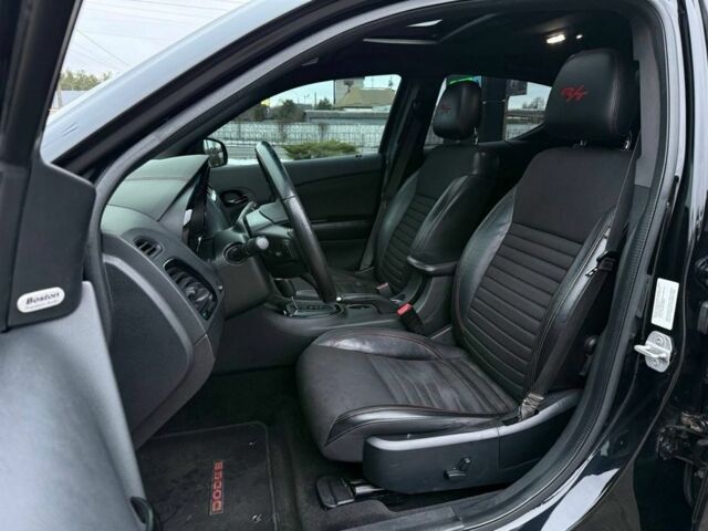 Черный Додж Авенджер, объемом двигателя 3.6 л и пробегом 180 тыс. км за 9300 $, фото 19 на Automoto.ua