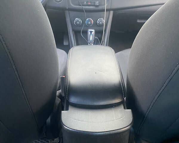 Черный Додж Авенджер, объемом двигателя 2.4 л и пробегом 134 тыс. км за 15000 $, фото 15 на Automoto.ua