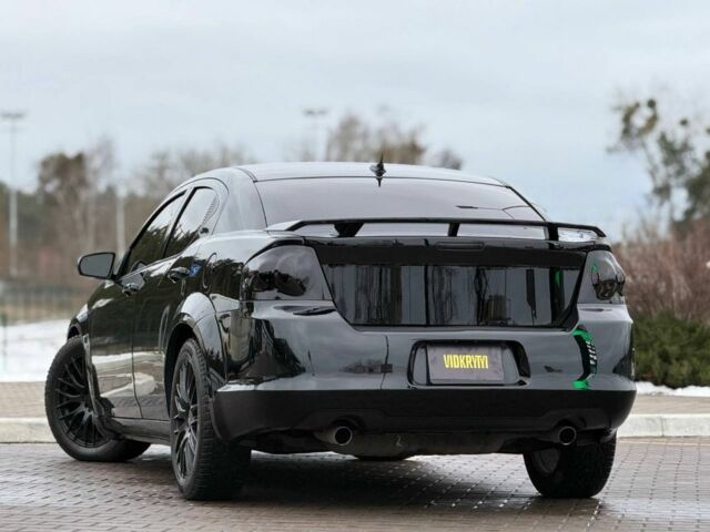 Черный Додж Авенджер, объемом двигателя 3.6 л и пробегом 180 тыс. км за 9300 $, фото 6 на Automoto.ua