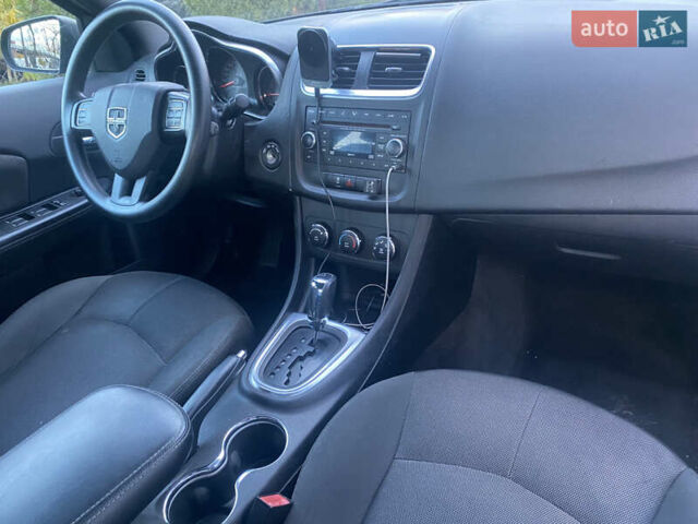 Черный Додж Авенджер, объемом двигателя 2.4 л и пробегом 134 тыс. км за 15000 $, фото 14 на Automoto.ua