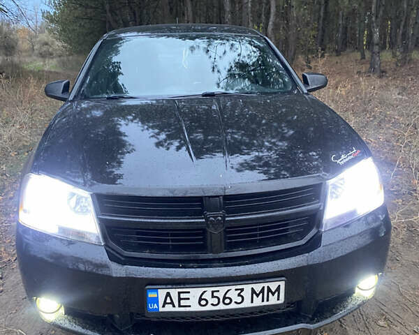 Черный Додж Авенджер, объемом двигателя 2.4 л и пробегом 134 тыс. км за 15000 $, фото 23 на Automoto.ua