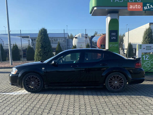 Черный Додж Авенджер, объемом двигателя 2.4 л и пробегом 134 тыс. км за 15000 $, фото 6 на Automoto.ua