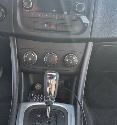 Черный Додж Авенджер, объемом двигателя 2.36 л и пробегом 244 тыс. км за 8300 $, фото 20 на Automoto.ua