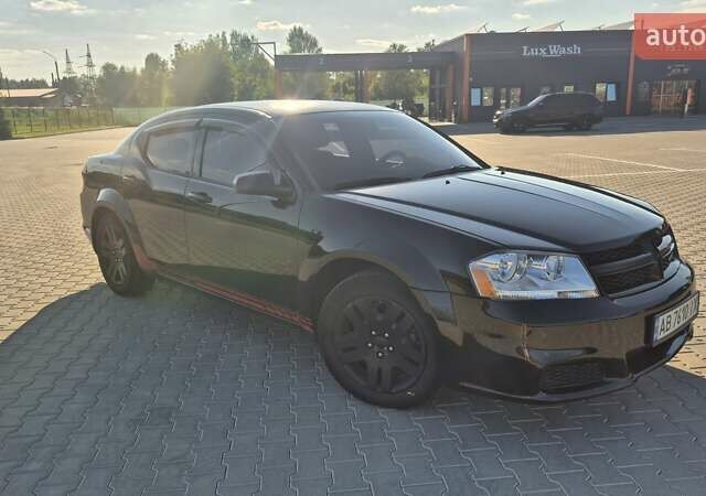 Черный Додж Авенджер, объемом двигателя 2.36 л и пробегом 244 тыс. км за 8300 $, фото 7 на Automoto.ua