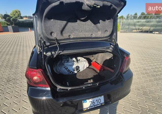 Черный Додж Авенджер, объемом двигателя 2.36 л и пробегом 244 тыс. км за 8300 $, фото 14 на Automoto.ua