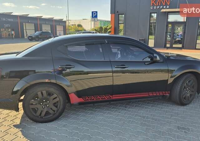 Черный Додж Авенджер, объемом двигателя 2.36 л и пробегом 244 тыс. км за 8300 $, фото 6 на Automoto.ua