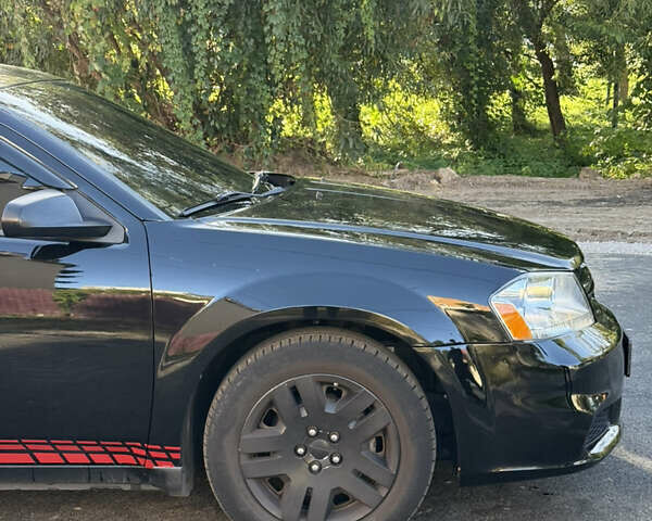 Черный Додж Авенджер, объемом двигателя 2.4 л и пробегом 152 тыс. км за 7900 $, фото 2 на Automoto.ua