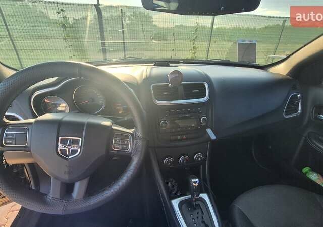 Черный Додж Авенджер, объемом двигателя 2.36 л и пробегом 244 тыс. км за 8300 $, фото 18 на Automoto.ua