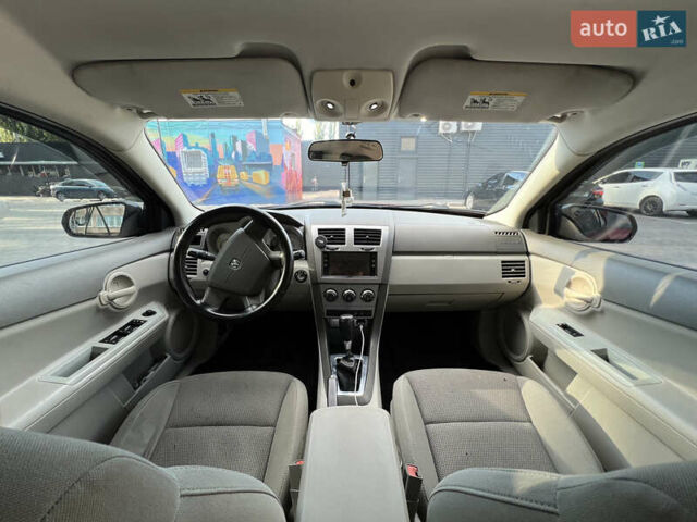 Красный Додж Авенджер, объемом двигателя 2 л и пробегом 290 тыс. км за 5000 $, фото 61 на Automoto.ua