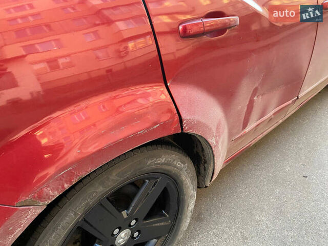 Красный Додж Авенджер, объемом двигателя 2.4 л и пробегом 304 тыс. км за 3950 $, фото 4 на Automoto.ua