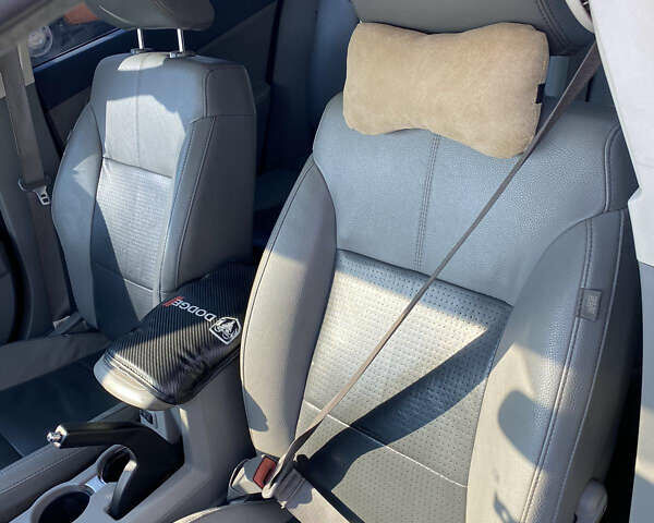 Додж Avenger, об'ємом двигуна 2.36 л та пробігом 235 тис. км за 4700 $, фото 13 на Automoto.ua