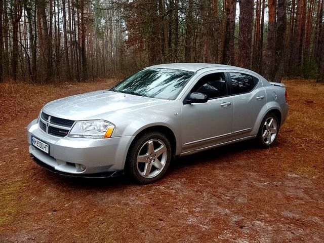 Серый Додж Авенджер, объемом двигателя 2 л и пробегом 200 тыс. км за 4200 $, фото 3 на Automoto.ua