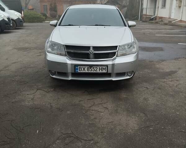 Сірий Додж Avenger, об'ємом двигуна 2.36 л та пробігом 140 тис. км за 5799 $, фото 2 на Automoto.ua