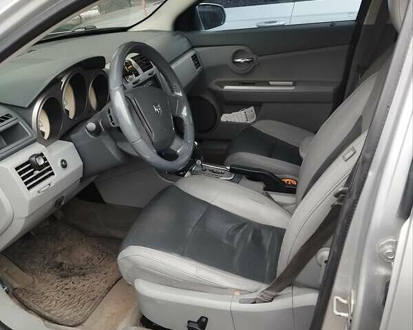 Сірий Додж Avenger, об'ємом двигуна 2.36 л та пробігом 140 тис. км за 5799 $, фото 8 на Automoto.ua