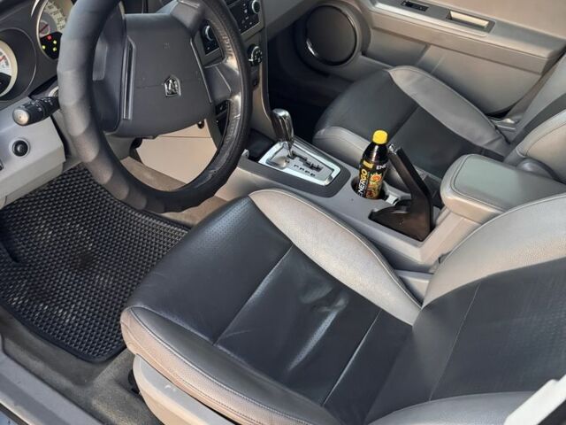 Сірий Додж Avenger, об'ємом двигуна 2.4 л та пробігом 217 тис. км за 6000 $, фото 4 на Automoto.ua