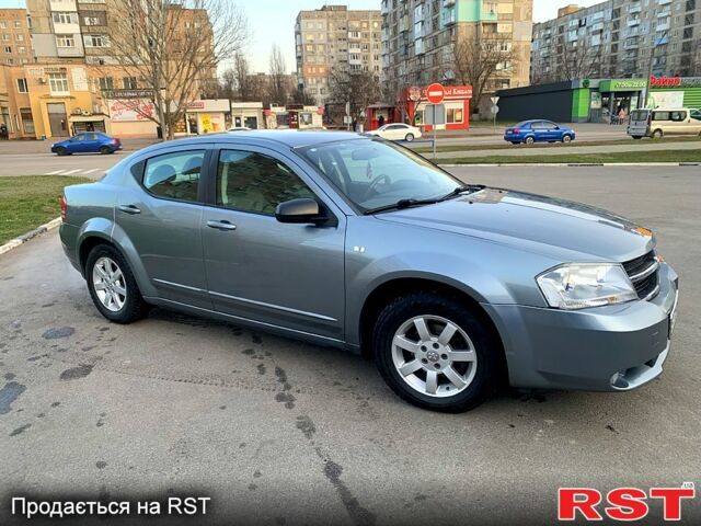 Серый Додж Авенджер, объемом двигателя 2 л и пробегом 184 тыс. км за 6900 $, фото 3 на Automoto.ua