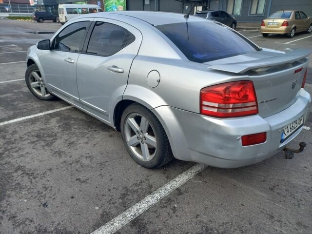 Сірий Додж Avenger, об'ємом двигуна 2.4 л та пробігом 300 тис. км за 6200 $, фото 5 на Automoto.ua