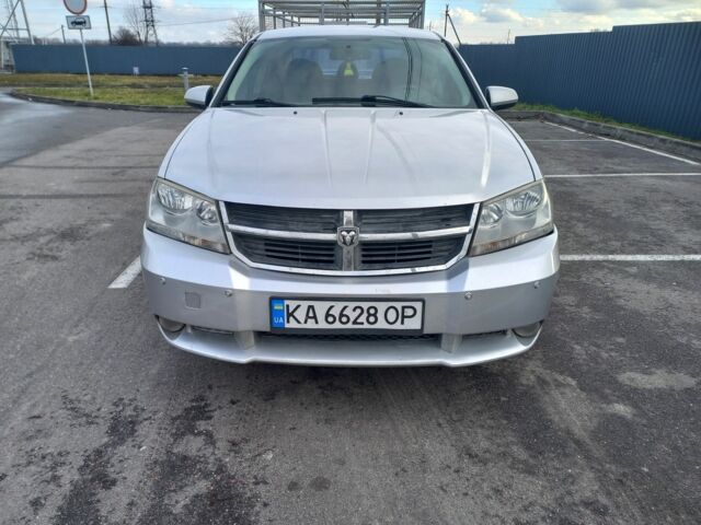 Сірий Додж Avenger, об'ємом двигуна 2.4 л та пробігом 300 тис. км за 6200 $, фото 1 на Automoto.ua