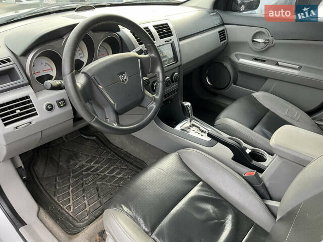 Сірий Додж Avenger, об'ємом двигуна 2.4 л та пробігом 208 тис. км за 4890 $, фото 5 на Automoto.ua