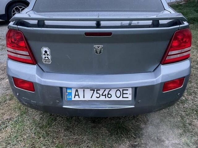Серый Додж Авенджер, объемом двигателя 2.4 л и пробегом 265 тыс. км за 3800 $, фото 4 на Automoto.ua
