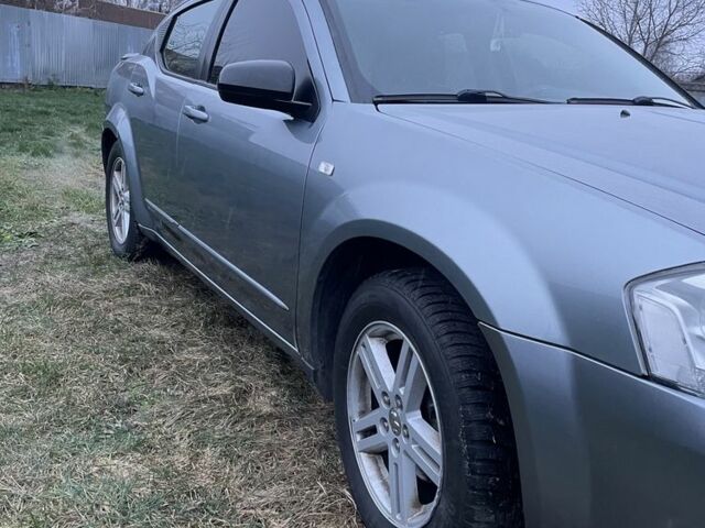 Серый Додж Авенджер, объемом двигателя 2.4 л и пробегом 265 тыс. км за 3800 $, фото 7 на Automoto.ua