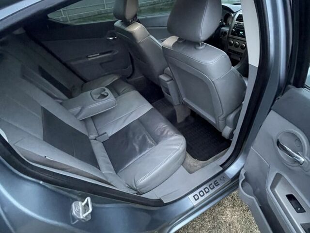 Серый Додж Авенджер, объемом двигателя 2.4 л и пробегом 265 тыс. км за 3800 $, фото 8 на Automoto.ua