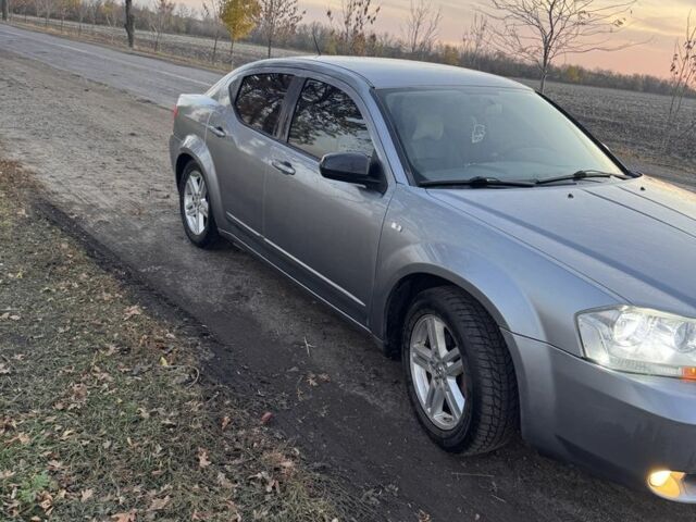 Серый Додж Авенджер, объемом двигателя 2.4 л и пробегом 217 тыс. км за 6200 $, фото 2 на Automoto.ua