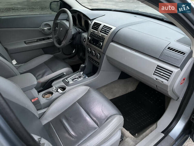 Серый Додж Авенджер, объемом двигателя 2.36 л и пробегом 265 тыс. км за 4500 $, фото 11 на Automoto.ua