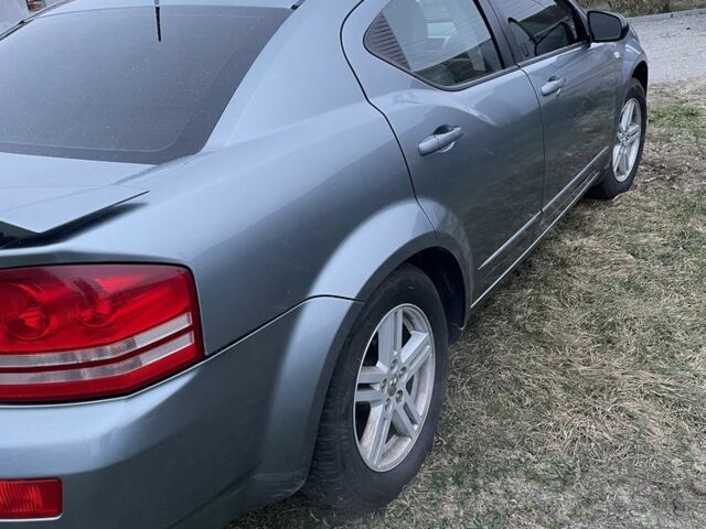 Серый Додж Авенджер, объемом двигателя 2.4 л и пробегом 265 тыс. км за 3800 $, фото 3 на Automoto.ua