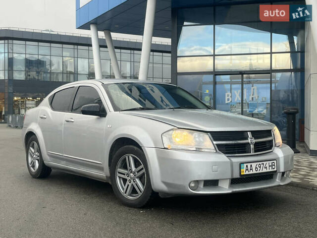 Серый Додж Авенджер, объемом двигателя 2.4 л и пробегом 208 тыс. км за 4550 $, фото 1 на Automoto.ua
