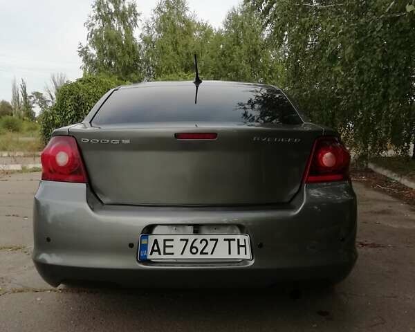 Серый Додж Авенджер, объемом двигателя 2.4 л и пробегом 133 тыс. км за 9000 $, фото 4 на Automoto.ua