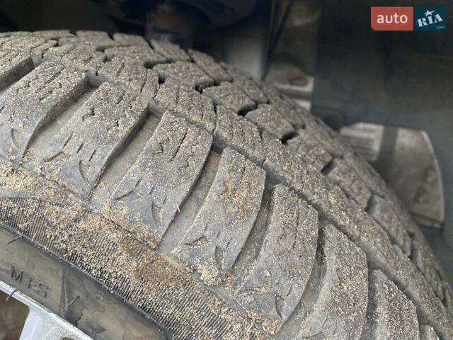 Серый Додж Авенджер, объемом двигателя 2.4 л и пробегом 195 тыс. км за 7000 $, фото 11 на Automoto.ua