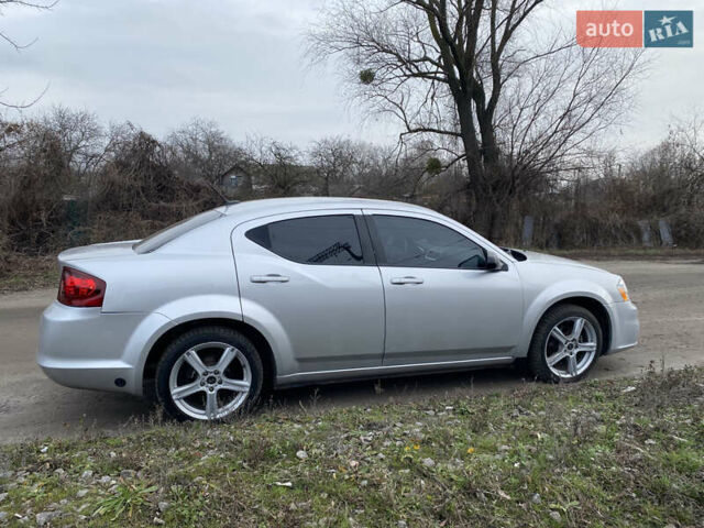 Серый Додж Авенджер, объемом двигателя 2.4 л и пробегом 195 тыс. км за 7000 $, фото 8 на Automoto.ua